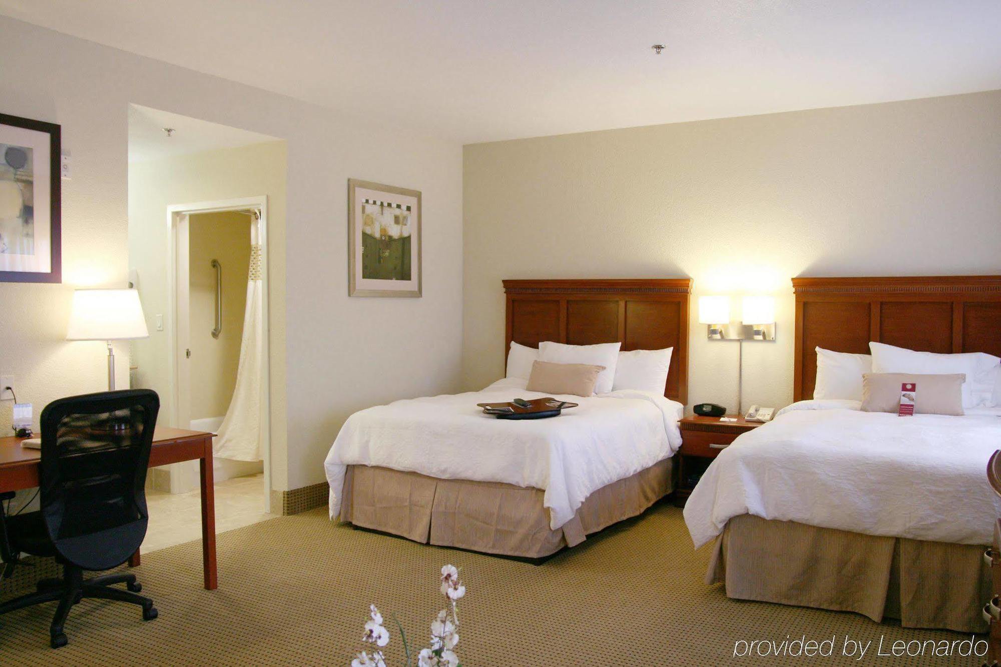 Hampton Inn & Suites Reno Rom bilde